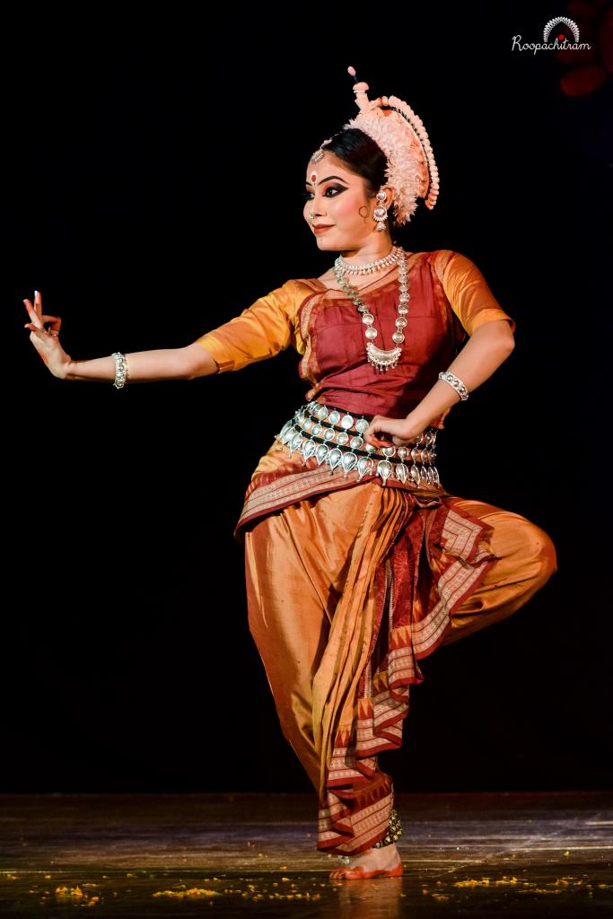 

<!-- THEME DEBUG -->
<!-- THEME HOOK: 'field' -->
<!-- FILE NAME SUGGESTIONS:
   ▪️ field--node--title--programs.html.twig
   ✅ field--node--title.html.twig
   ▪️ field--node--programs.html.twig
   ▪️ field--title.html.twig
   ▪️ field--string.html.twig
   ▪️ field.html.twig
-->
<!-- BEGIN OUTPUT from 'core/themes/stable9/templates/field/field--node--title.html.twig' -->
<span>IIC SPRING FESTIVAL OF MUSIC & DANCE</span>

<!-- END OUTPUT from 'core/themes/stable9/templates/field/field--node--title.html.twig' -->

