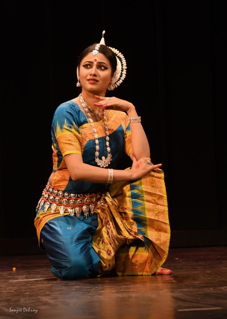 

<!-- THEME DEBUG -->
<!-- THEME HOOK: 'field' -->
<!-- FILE NAME SUGGESTIONS:
   ▪️ field--node--title--programs.html.twig
   ✅ field--node--title.html.twig
   ▪️ field--node--programs.html.twig
   ▪️ field--title.html.twig
   ▪️ field--string.html.twig
   ▪️ field.html.twig
-->
<!-- BEGIN OUTPUT from 'core/themes/stable9/templates/field/field--node--title.html.twig' -->
<span>IIC MONSOON FESTIVAL OF DANCE</span>

<!-- END OUTPUT from 'core/themes/stable9/templates/field/field--node--title.html.twig' -->

