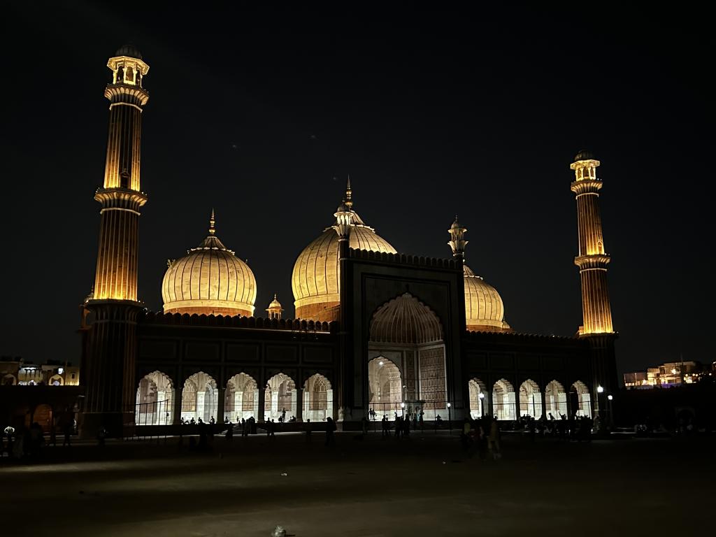 Delhi: A Heritage City