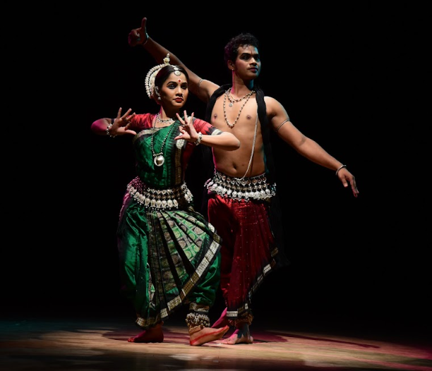 

<!-- THEME DEBUG -->
<!-- THEME HOOK: 'field' -->
<!-- FILE NAME SUGGESTIONS:
   ▪️ field--node--title--programs.html.twig
   ✅ field--node--title.html.twig
   ▪️ field--node--programs.html.twig
   ▪️ field--title.html.twig
   ▪️ field--string.html.twig
   ▪️ field.html.twig
-->
<!-- BEGIN OUTPUT from 'core/themes/stable9/templates/field/field--node--title.html.twig' -->
<span>THE IIC DOUBLE BILL DANCE RECITALS</span>

<!-- END OUTPUT from 'core/themes/stable9/templates/field/field--node--title.html.twig' -->

