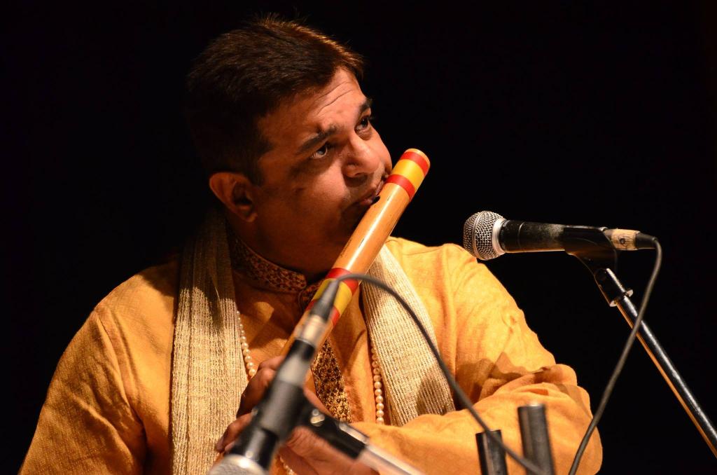 

<!-- THEME DEBUG -->
<!-- THEME HOOK: 'field' -->
<!-- FILE NAME SUGGESTIONS:
   ▪️ field--node--title--programs.html.twig
   ✅ field--node--title.html.twig
   ▪️ field--node--programs.html.twig
   ▪️ field--title.html.twig
   ▪️ field--string.html.twig
   ▪️ field.html.twig
-->
<!-- BEGIN OUTPUT from 'core/themes/stable9/templates/field/field--node--title.html.twig' -->
<span>In Memory of Ustad Nasir Zahiruddin Dagar</span>

<!-- END OUTPUT from 'core/themes/stable9/templates/field/field--node--title.html.twig' -->

