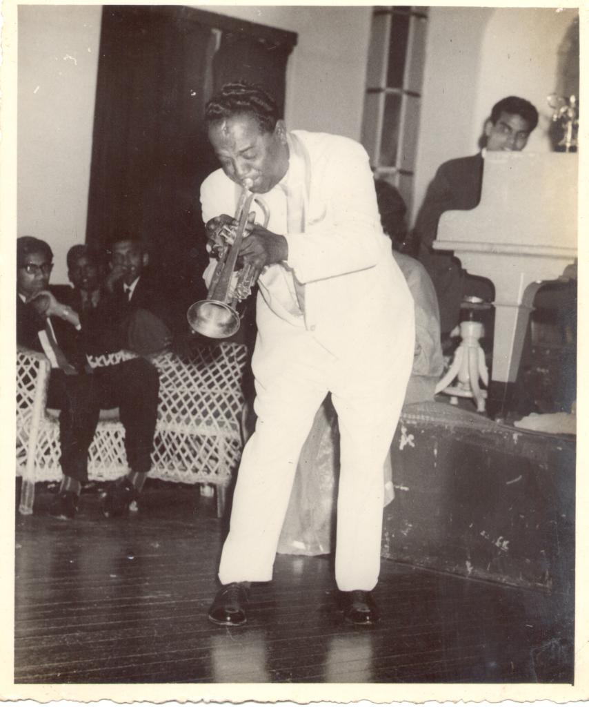 

<!-- THEME DEBUG -->
<!-- THEME HOOK: 'field' -->
<!-- FILE NAME SUGGESTIONS:
   ▪️ field--node--title--programs.html.twig
   ✅ field--node--title.html.twig
   ▪️ field--node--programs.html.twig
   ▪️ field--title.html.twig
   ▪️ field--string.html.twig
   ▪️ field.html.twig
-->
<!-- BEGIN OUTPUT from 'core/themes/stable9/templates/field/field--node--title.html.twig' -->
<span>From New Orleans to Bombay: The journey of Jazz in India</span>

<!-- END OUTPUT from 'core/themes/stable9/templates/field/field--node--title.html.twig' -->

