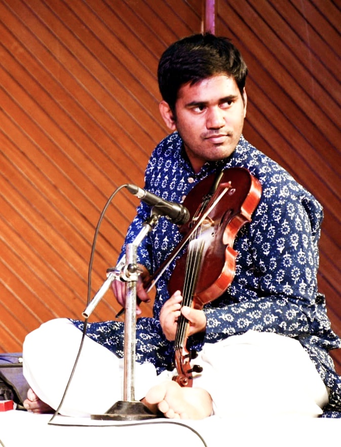 

<!-- THEME DEBUG -->
<!-- THEME HOOK: 'field' -->
<!-- FILE NAME SUGGESTIONS:
   ▪️ field--node--title--programs.html.twig
   ✅ field--node--title.html.twig
   ▪️ field--node--programs.html.twig
   ▪️ field--title.html.twig
   ▪️ field--string.html.twig
   ▪️ field.html.twig
-->
<!-- BEGIN OUTPUT from 'core/themes/stable9/templates/field/field--node--title.html.twig' -->
<span>IIC SUMMER FESTIVAL OF MUSIC</span>

<!-- END OUTPUT from 'core/themes/stable9/templates/field/field--node--title.html.twig' -->

