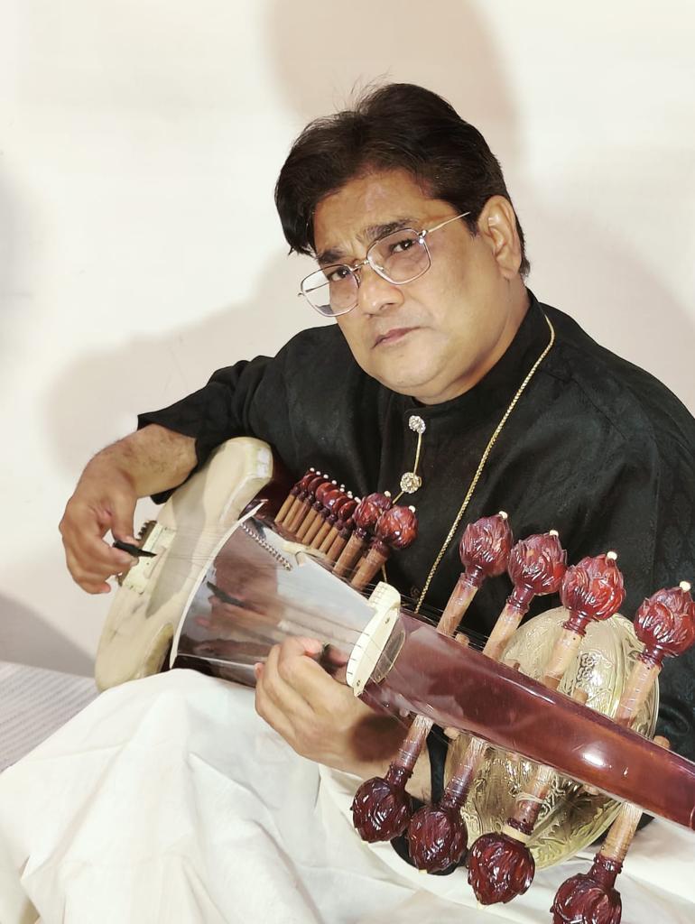 

<!-- THEME DEBUG -->
<!-- THEME HOOK: 'field' -->
<!-- FILE NAME SUGGESTIONS:
   ▪️ field--node--title--programs.html.twig
   ✅ field--node--title.html.twig
   ▪️ field--node--programs.html.twig
   ▪️ field--title.html.twig
   ▪️ field--string.html.twig
   ▪️ field.html.twig
-->
<!-- BEGIN OUTPUT from 'core/themes/stable9/templates/field/field--node--title.html.twig' -->
<span>IIC SUMMER FESTIVAL OF MUSIC</span>

<!-- END OUTPUT from 'core/themes/stable9/templates/field/field--node--title.html.twig' -->

