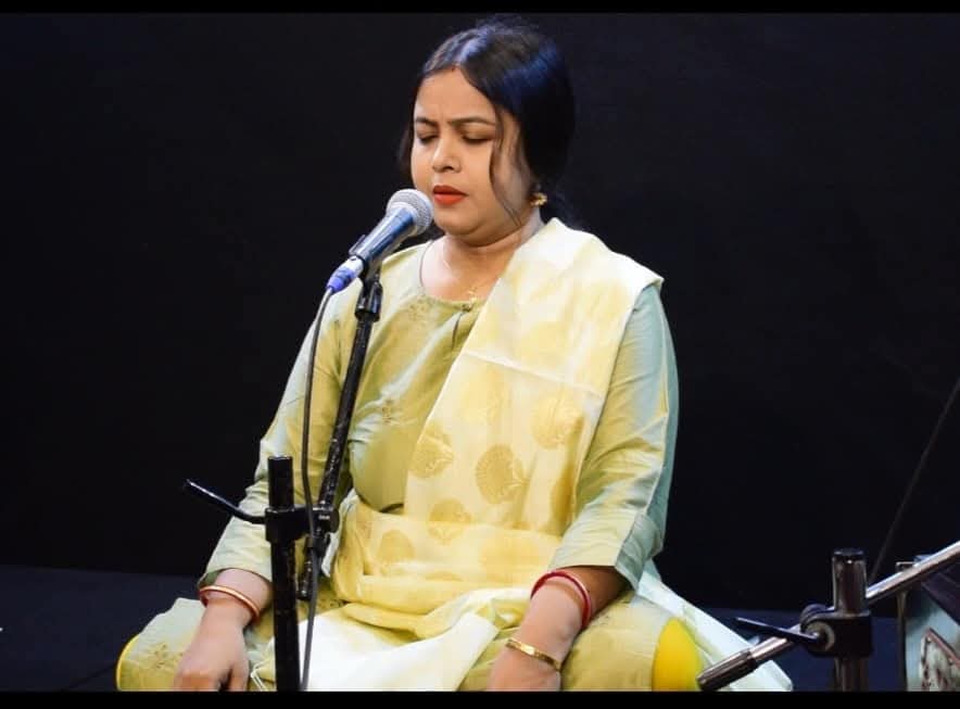 

<!-- THEME DEBUG -->
<!-- THEME HOOK: 'field' -->
<!-- FILE NAME SUGGESTIONS:
   ▪️ field--node--title--programs.html.twig
   ✅ field--node--title.html.twig
   ▪️ field--node--programs.html.twig
   ▪️ field--title.html.twig
   ▪️ field--string.html.twig
   ▪️ field.html.twig
-->
<!-- BEGIN OUTPUT from 'core/themes/stable9/templates/field/field--node--title.html.twig' -->
<span>IIC WINTER FESTIVAL OF MUSIC & DANCE</span>

<!-- END OUTPUT from 'core/themes/stable9/templates/field/field--node--title.html.twig' -->

