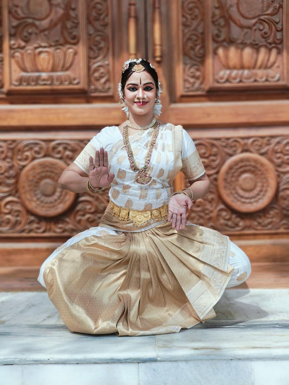 

<!-- THEME DEBUG -->
<!-- THEME HOOK: 'field' -->
<!-- FILE NAME SUGGESTIONS:
   ▪️ field--node--title--programs.html.twig
   ✅ field--node--title.html.twig
   ▪️ field--node--programs.html.twig
   ▪️ field--title.html.twig
   ▪️ field--string.html.twig
   ▪️ field.html.twig
-->
<!-- BEGIN OUTPUT from 'core/themes/stable9/templates/field/field--node--title.html.twig' -->
<span>The IIC Double Bill: Dance Recitals</span>

<!-- END OUTPUT from 'core/themes/stable9/templates/field/field--node--title.html.twig' -->

