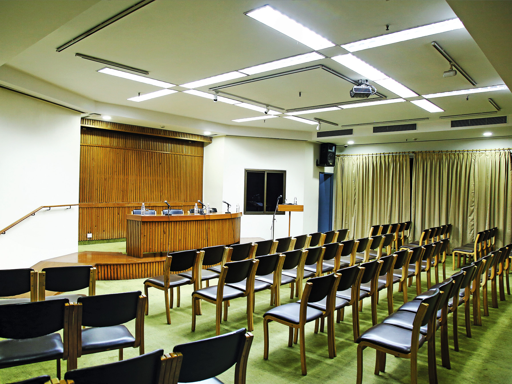 Lecture Room 2
