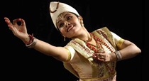 Living the Past Dancing in the Present: Sattriya Dance Tradition of Assam