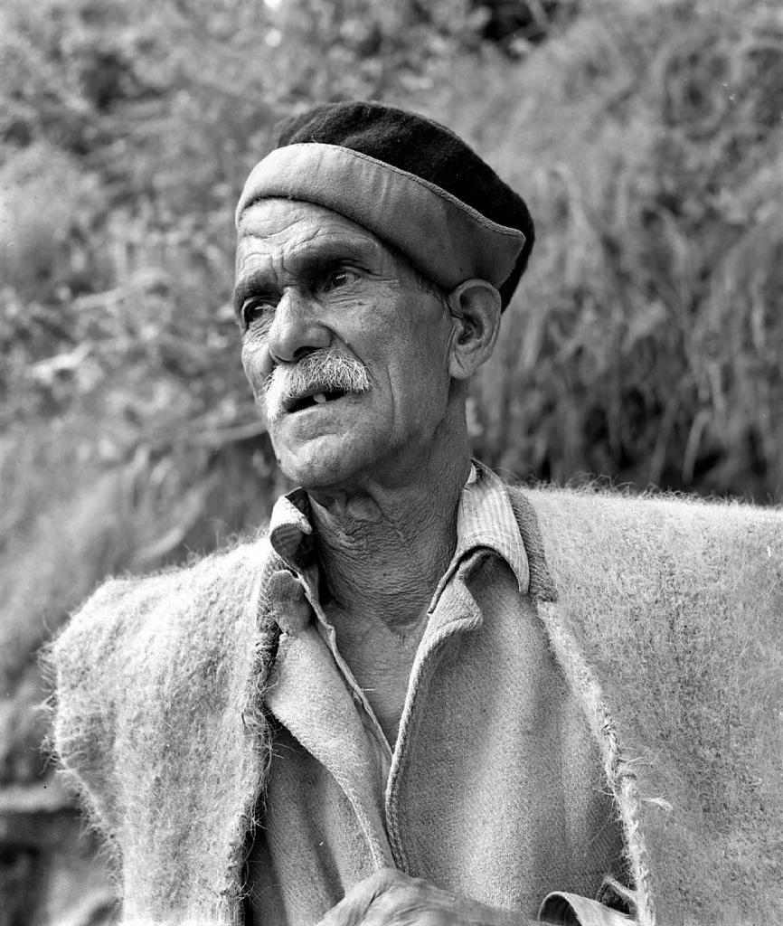 

<!-- THEME DEBUG -->
<!-- THEME HOOK: 'field' -->
<!-- FILE NAME SUGGESTIONS:
   ▪️ field--node--title--programs.html.twig
   ✅ field--node--title.html.twig
   ▪️ field--node--programs.html.twig
   ▪️ field--title.html.twig
   ▪️ field--string.html.twig
   ▪️ field.html.twig
-->
<!-- BEGIN OUTPUT from 'core/themes/stable9/templates/field/field--node--title.html.twig' -->
<span>THE THREE AMIGOS</span>

<!-- END OUTPUT from 'core/themes/stable9/templates/field/field--node--title.html.twig' -->

