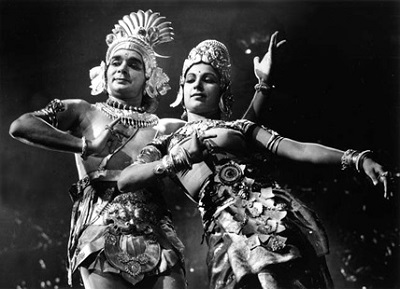 FRONTIERS OF HISTORY