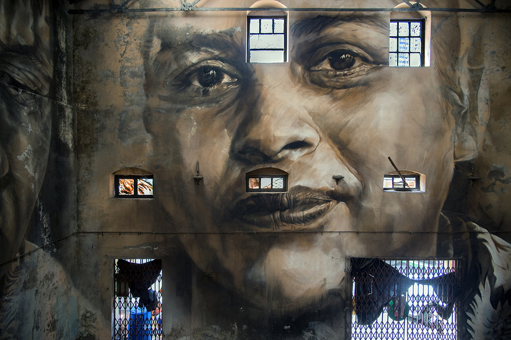 

<!-- THEME DEBUG -->
<!-- THEME HOOK: 'field' -->
<!-- FILE NAME SUGGESTIONS:
   ▪️ field--node--title--programs.html.twig
   ✅ field--node--title.html.twig
   ▪️ field--node--programs.html.twig
   ▪️ field--title.html.twig
   ▪️ field--string.html.twig
   ▪️ field.html.twig
-->
<!-- BEGIN OUTPUT from 'core/themes/stable9/templates/field/field--node--title.html.twig' -->
<span>“FLEETING FOOTPRINTS OF LIGHT”</span>

<!-- END OUTPUT from 'core/themes/stable9/templates/field/field--node--title.html.twig' -->

