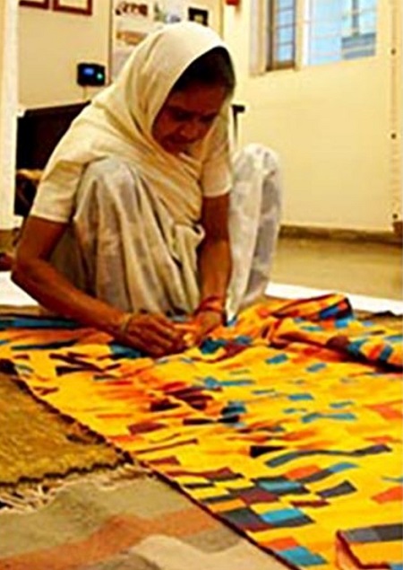 

<!-- THEME DEBUG -->
<!-- THEME HOOK: 'field' -->
<!-- FILE NAME SUGGESTIONS:
   ▪️ field--node--title--programs.html.twig
   ✅ field--node--title.html.twig
   ▪️ field--node--programs.html.twig
   ▪️ field--title.html.twig
   ▪️ field--string.html.twig
   ▪️ field.html.twig
-->
<!-- BEGIN OUTPUT from 'core/themes/stable9/templates/field/field--node--title.html.twig' -->
<span>ART EAST FESTIVAL 2021: TELL ME A STORY-12TH TO 14TH AUGUST 2021</span>

<!-- END OUTPUT from 'core/themes/stable9/templates/field/field--node--title.html.twig' -->

