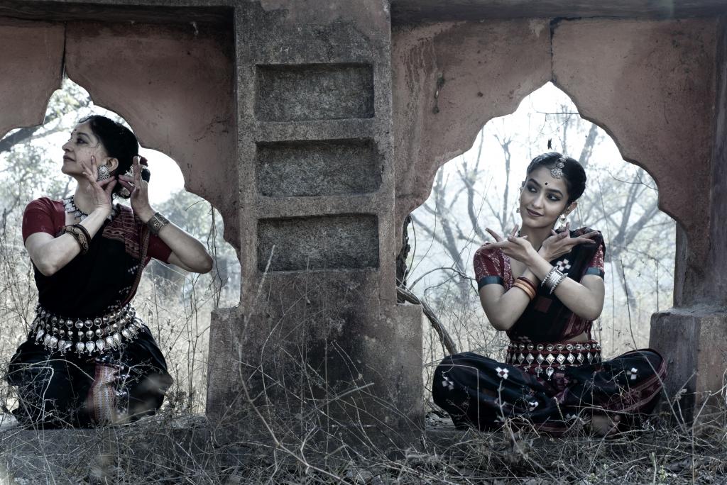 

<!-- THEME DEBUG -->
<!-- THEME HOOK: 'field' -->
<!-- FILE NAME SUGGESTIONS:
   ▪️ field--node--title--programs.html.twig
   ✅ field--node--title.html.twig
   ▪️ field--node--programs.html.twig
   ▪️ field--title.html.twig
   ▪️ field--string.html.twig
   ▪️ field.html.twig
-->
<!-- BEGIN OUTPUT from 'core/themes/stable9/templates/field/field--node--title.html.twig' -->
<span>IIC DOUBLE BILL DANCE RECITALS</span>

<!-- END OUTPUT from 'core/themes/stable9/templates/field/field--node--title.html.twig' -->

