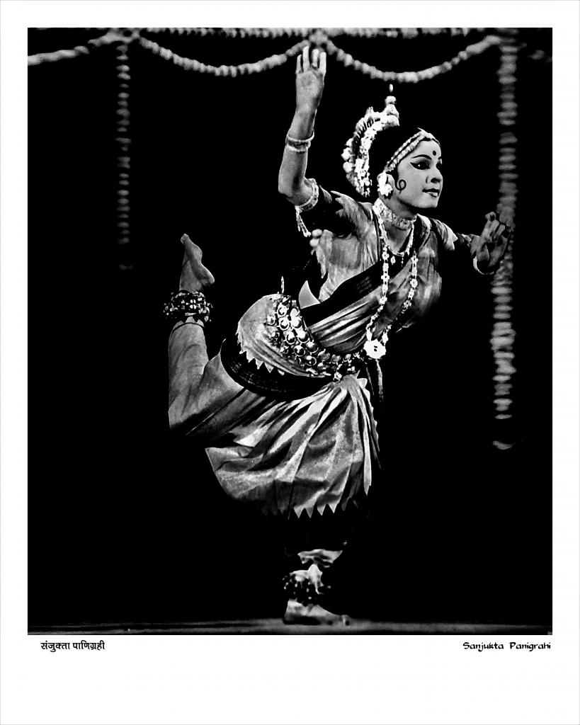 

<!-- THEME DEBUG -->
<!-- THEME HOOK: 'field' -->
<!-- FILE NAME SUGGESTIONS:
   ▪️ field--node--title--programs.html.twig
   ✅ field--node--title.html.twig
   ▪️ field--node--programs.html.twig
   ▪️ field--title.html.twig
   ▪️ field--string.html.twig
   ▪️ field.html.twig
-->
<!-- BEGIN OUTPUT from 'core/themes/stable9/templates/field/field--node--title.html.twig' -->
<span>Aks – e- Mousiqui</span>

<!-- END OUTPUT from 'core/themes/stable9/templates/field/field--node--title.html.twig' -->

