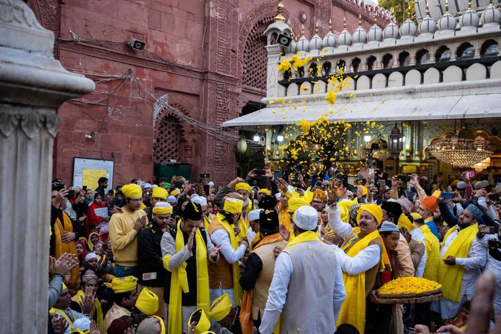 

<!-- THEME DEBUG -->
<!-- THEME HOOK: 'field' -->
<!-- FILE NAME SUGGESTIONS:
   ▪️ field--node--title--programs.html.twig
   ✅ field--node--title.html.twig
   ▪️ field--node--programs.html.twig
   ▪️ field--title.html.twig
   ▪️ field--string.html.twig
   ▪️ field.html.twig
-->
<!-- BEGIN OUTPUT from 'core/themes/stable9/templates/field/field--node--title.html.twig' -->
<span>The Qawwali Photo Project</span>

<!-- END OUTPUT from 'core/themes/stable9/templates/field/field--node--title.html.twig' -->

