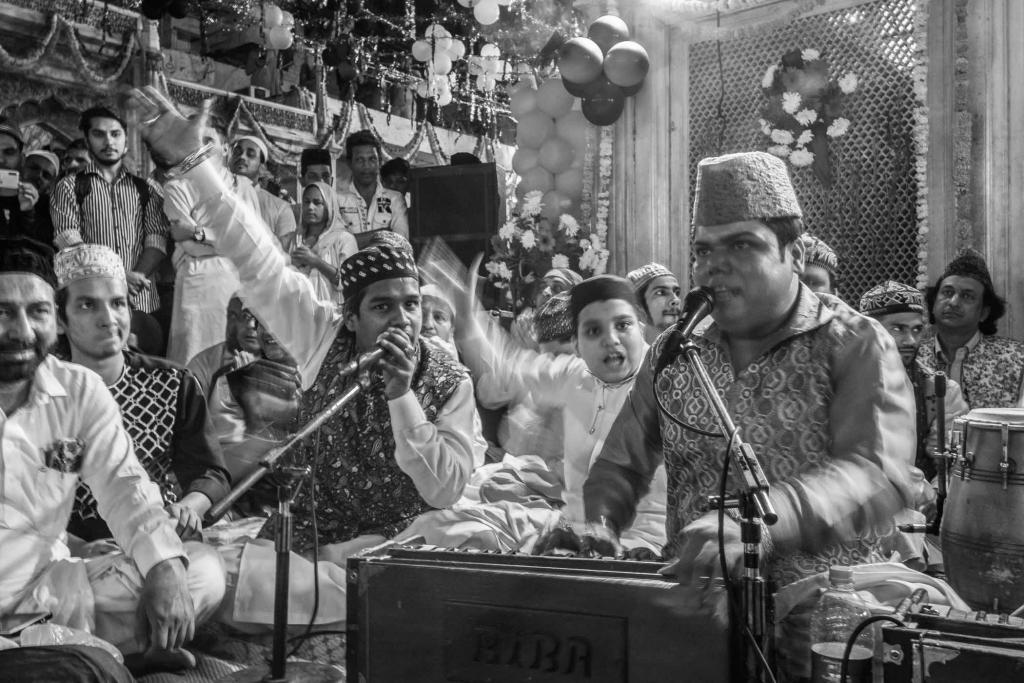 

<!-- THEME DEBUG -->
<!-- THEME HOOK: 'field' -->
<!-- FILE NAME SUGGESTIONS:
   ▪️ field--node--title--programs.html.twig
   ✅ field--node--title.html.twig
   ▪️ field--node--programs.html.twig
   ▪️ field--title.html.twig
   ▪️ field--string.html.twig
   ▪️ field.html.twig
-->
<!-- BEGIN OUTPUT from 'core/themes/stable9/templates/field/field--node--title.html.twig' -->
<span>The Qawwali Photo Project</span>

<!-- END OUTPUT from 'core/themes/stable9/templates/field/field--node--title.html.twig' -->

