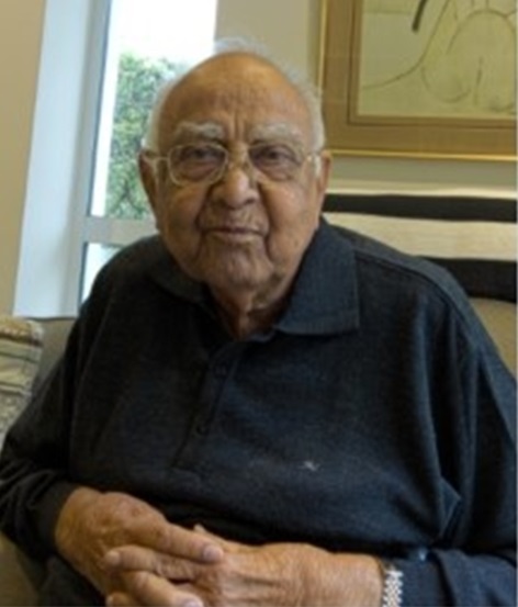 BOOK DISCUSSION GROUP