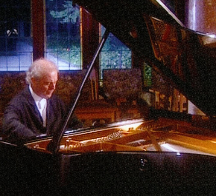 Debussy: Entre Quatre-z-Yeux 