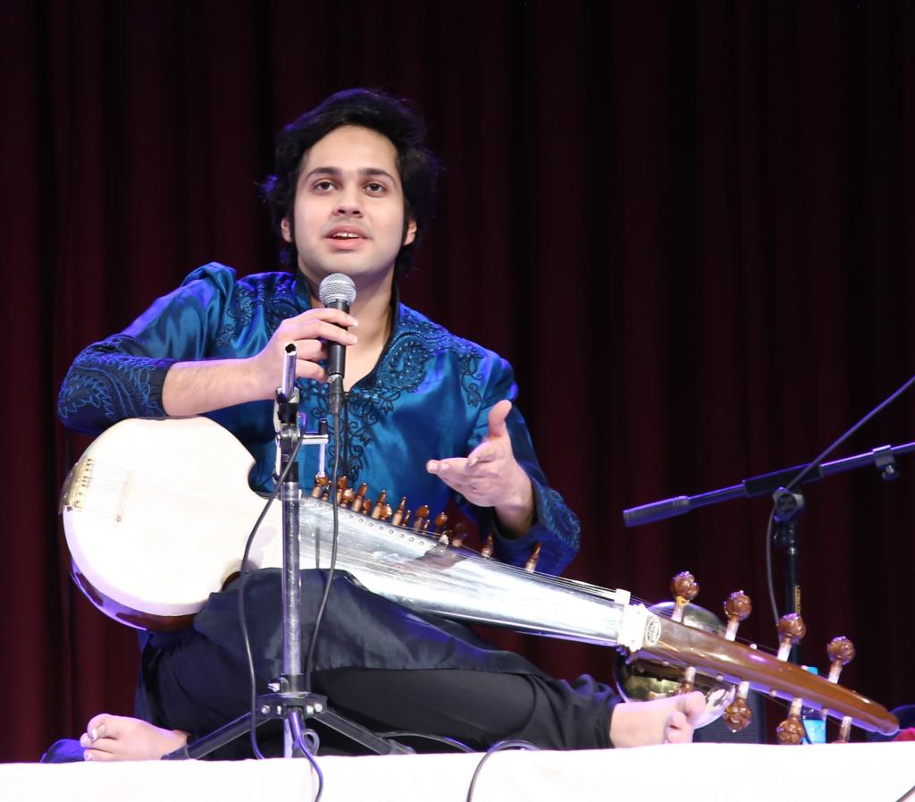 

<!-- THEME DEBUG -->
<!-- THEME HOOK: 'field' -->
<!-- FILE NAME SUGGESTIONS:
   ▪️ field--node--title--programs.html.twig
   ✅ field--node--title.html.twig
   ▪️ field--node--programs.html.twig
   ▪️ field--title.html.twig
   ▪️ field--string.html.twig
   ▪️ field.html.twig
-->
<!-- BEGIN OUTPUT from 'core/themes/stable9/templates/field/field--node--title.html.twig' -->
<span>IIC SPRING FESTIVAL OF DANCE AND MUSIC</span>

<!-- END OUTPUT from 'core/themes/stable9/templates/field/field--node--title.html.twig' -->

