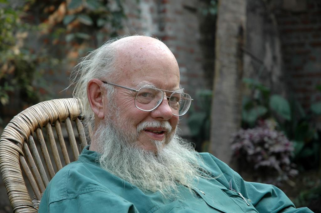 Objects, Images, Stories: Simon Digby's Historical Method